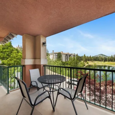 Borgata Lodge Hotels near UBC Okanagan Campus