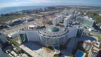 Maxihomes Sirius Town 1Bed: Free Pool, Spa, Fitness & Walk to the Beach! Hotels in Aksu