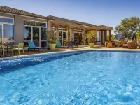 Greet Hotel Marseille Provence Aéroport Hotels in Vitrolles