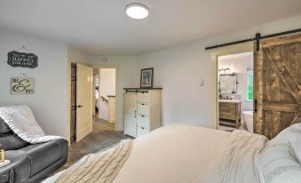 Farmhouse w/ Private Hot Tub < 1 Mile to Birch Bay