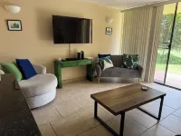 Calming North Shore Oahu Getaway - Kahuku Hotels in Kawela Bay