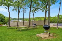 Lake Hideaway Waterfront Condo w/ Resort Perks!