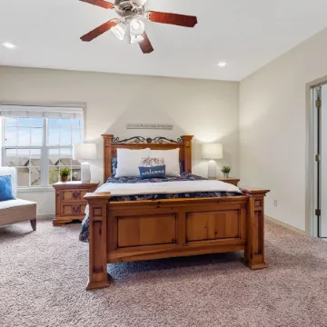 The Gathering Place - Minutes to 61-Acre Theme Park