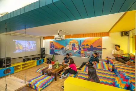 Gostops Delhi Отели рядом с достопримечательностью «Акшардхам»