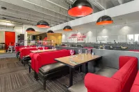 Best Western Hotel Universel Drummondville - 朝食