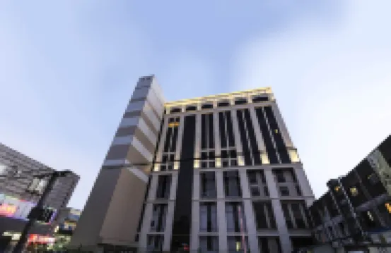 تشاريز هوتل