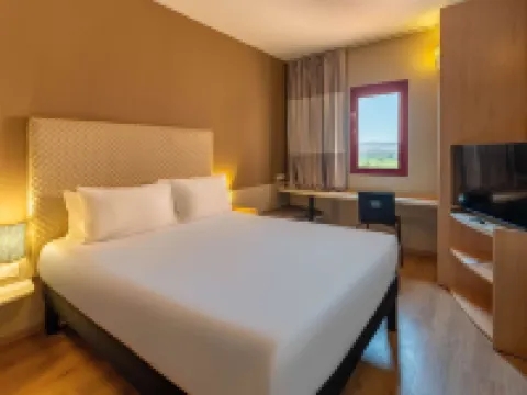 宜必思歐薩薩酒店 瓦爾扎扎特酒店