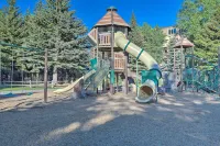 Upscale Avon Condo w/ Balcony & Mountain View! - 3-Star