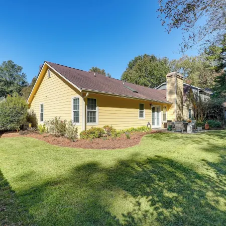 2 Mi to Ksu: Family Home w/ Games, Near Parks