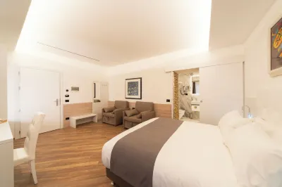 Chessa's Rooms Hotels in Appio Latino