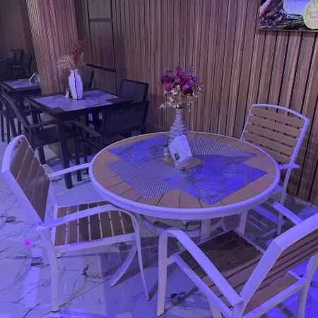 Silver Gate Hotel and Suites