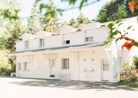 Domaine de Bize Manoir & Appartements