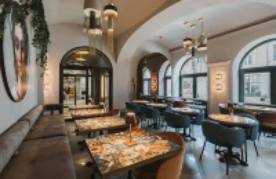 洲際酒店集團旗下的英迪格酒店克拉特夫瓦維爾城堡