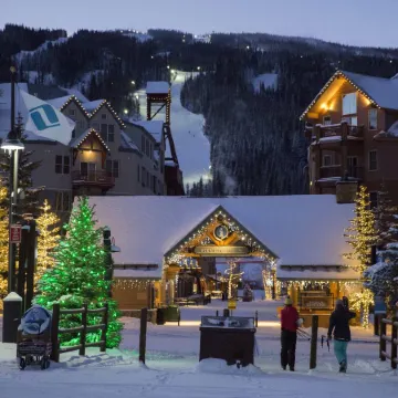 Luxurious 2 Br in River Run Village with Ski in Ski Out Condo