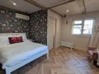 The Stable - cosy, romantic space in a quiet village location Hotels in Highbridge