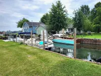 Pointe Haven,  Right Off the North Channelwith or Without Pontoon!480/330