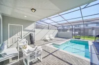 Stylish 5BR Home With Mickey & Cars Rooms - Villas
