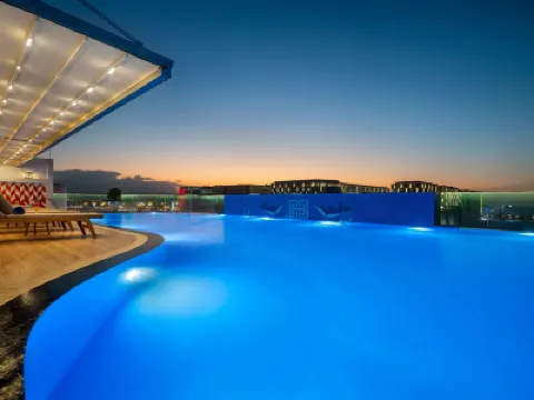 Mercure Muscat Hotels near Al Khuwair Park