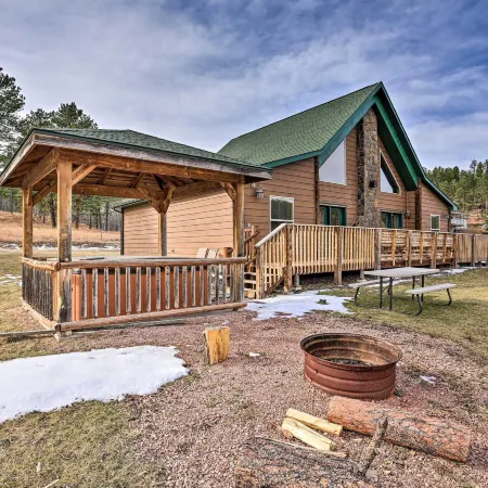 Scenic Hill City Cabin: Hiking & Atv Trail Access