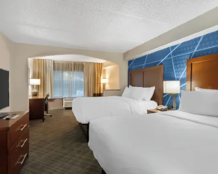 Comfort Inn & Suites at I-85 Hoteles en Valley Falls