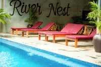 River Nest Hostel - Pools