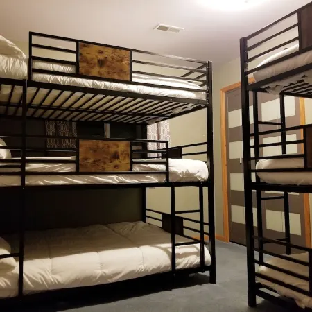 Take in Lake Superior Breathtaking Views! Centrally Located with a Sauna and A/C