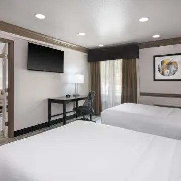 Aiden by Best Western @ Austin City Hotel