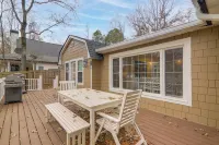 Quiet & Stylish Waterfront Gem w/ Dock in Eatonton - 3-Star