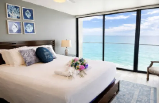 Ocean View Luxury Condo Oceanfront and Pool