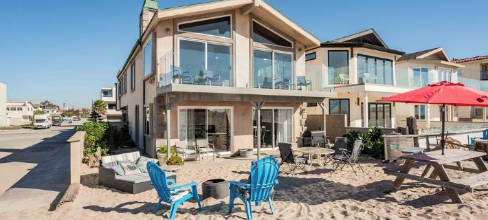 NEW!   Beach Front Coastal Living Hoteles en Oxnard
