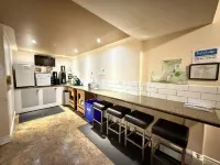 Travelodge by Wyndham Hope