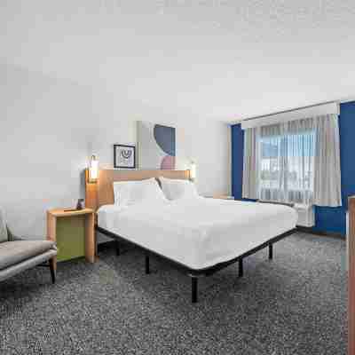 Spark by Hilton Cleveland Beachwood Rooms