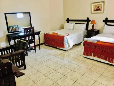 แซคส์ เพลส โรงแรม โรงแรมใน