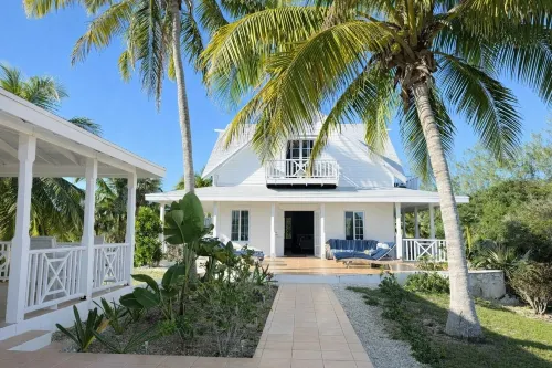 Rocks Retreat 2 Bedroom Home - parking