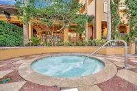 Stay Near Disney 2BR Pools Arcade - Hot Tub