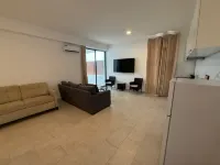 JoLi Beach House - Spacious Ground Floor T2 Apartment - 酒店式公寓