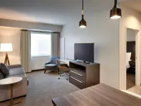 Residence Inn by Marriott Charleston Patriots Point Patriots Point Cold War Submarine Memorial附近的飯店