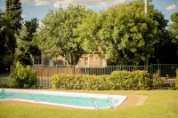 Alluna Motel - Swimmingpools