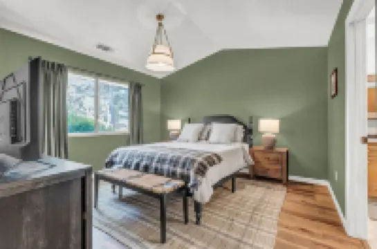 Modern Mountain Calm – Oakhurst Home by Yosemite