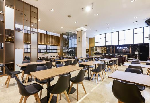 오산 아너스 호텔 객실 전경