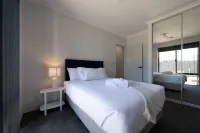 Serene Escape – Near The Vines & Swan Valley - Bungalow