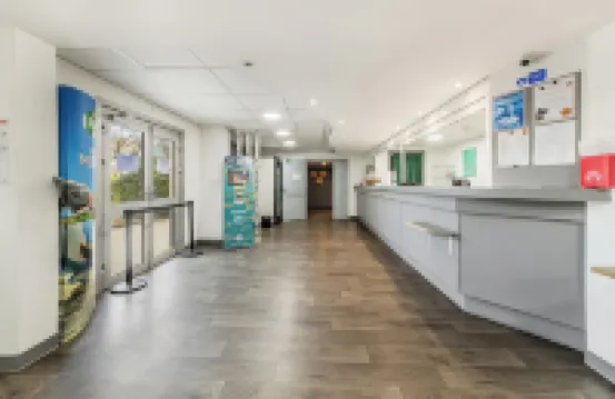 hotelF1 Igny Massy TGV