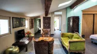 Villa Troletti, hôtel Particulier de Luxe à l'Isle-Sur-la-Sorgue, Provence - Pensions