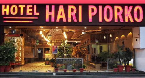 Hotel Hari Piorko - New Delhi Railway Station - スパ