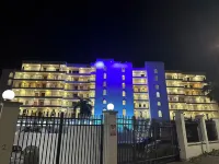 Rare Gem: 3-Bedroom with Direct Pool Access & Peloton Bike!