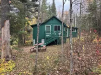 Cabin 2 'Waterfall' 2 BR, 5-6 pp, access to boats!