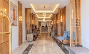 Golden Pillar Hotel