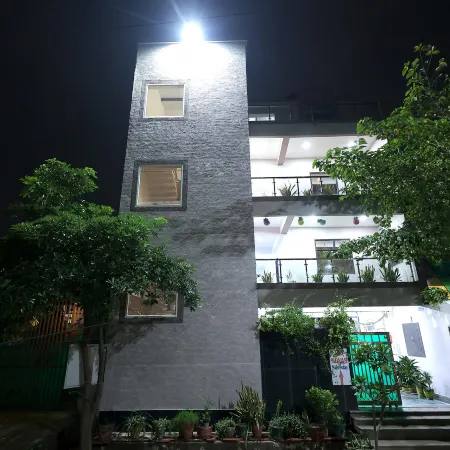 Taj Niwas Homestay