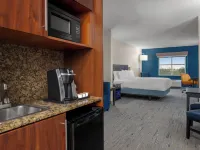 Holiday Inn Express & Suites MIAMI-KENDALL by IHG Hotels in Three Lakes