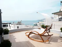 藍天旅館 薩蘭達酒店